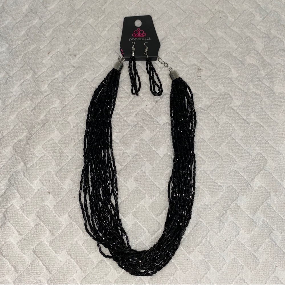 NWOT Paparazzi | Necklace and Earring Combo